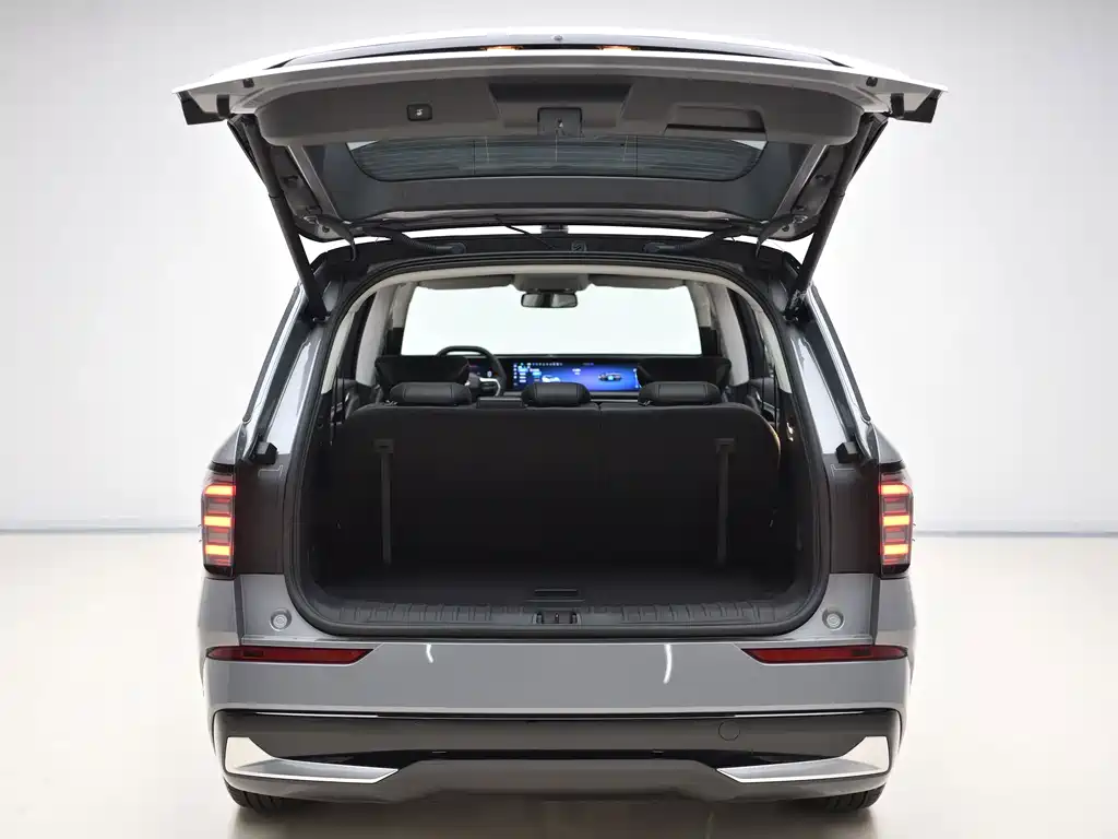 Ford Edge — миниатюра 10