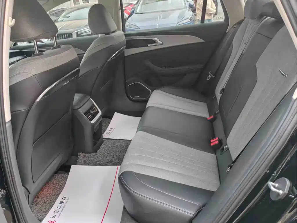 Hongqi H5 2023 1.5T DCT