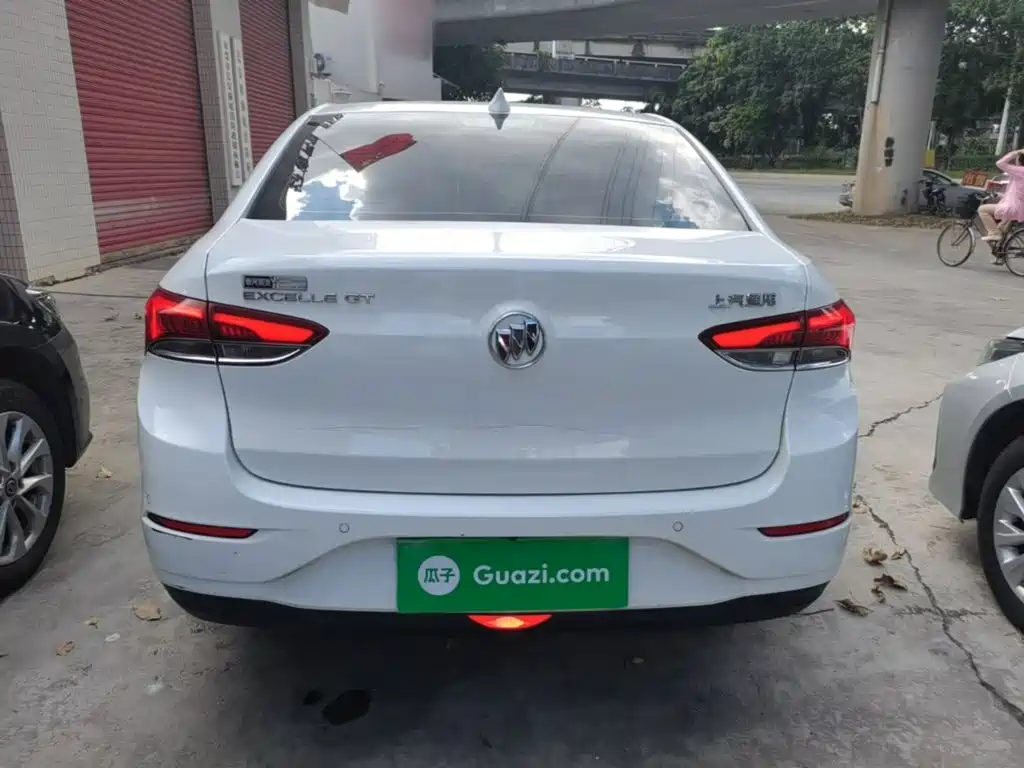 Buick Excelle — миниатюра 6