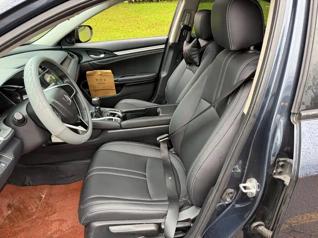 Honda Civic — миниатюра 8