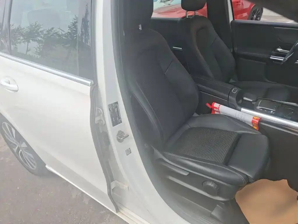 Mercedes-Benz B-Class — миниатюра 25