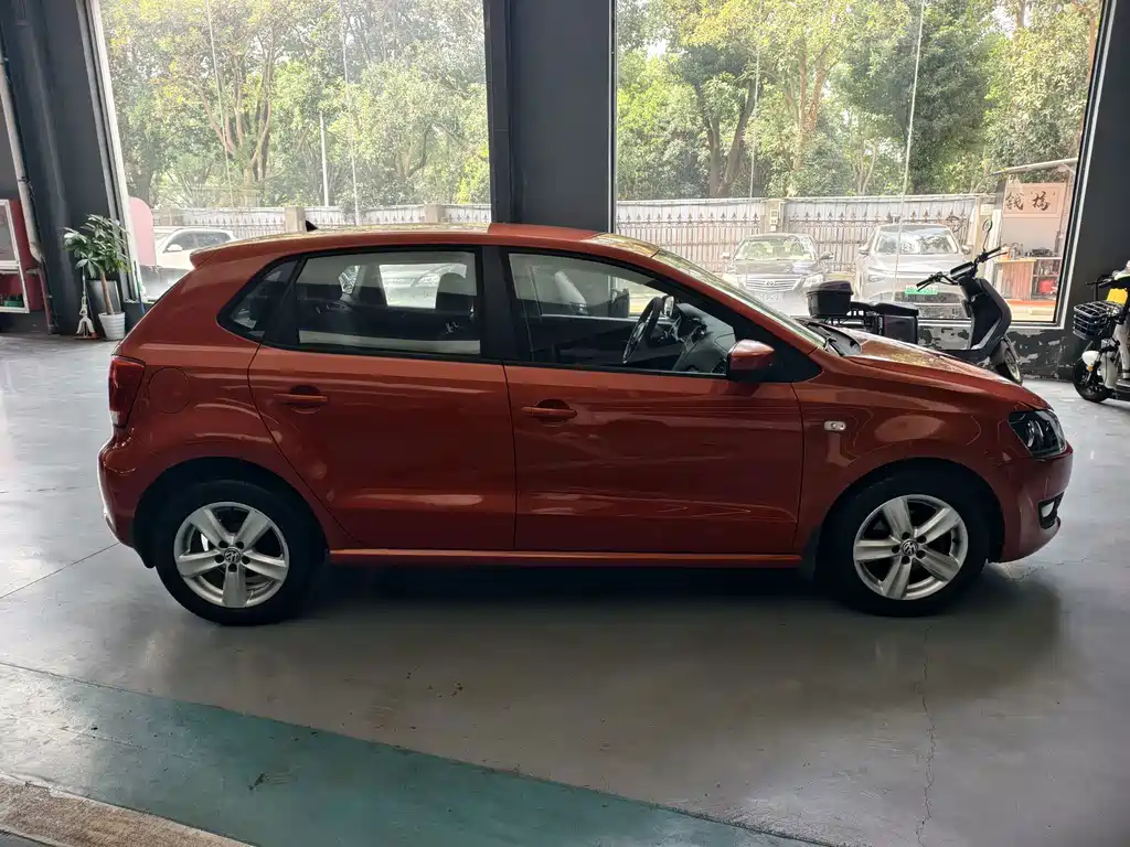 Volkswagen Polo — миниатюра 4