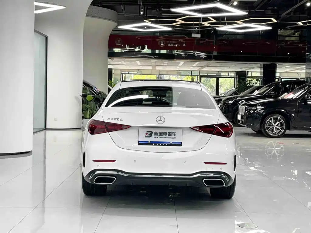 Mercedes-Benz C-Class — миниатюра 10