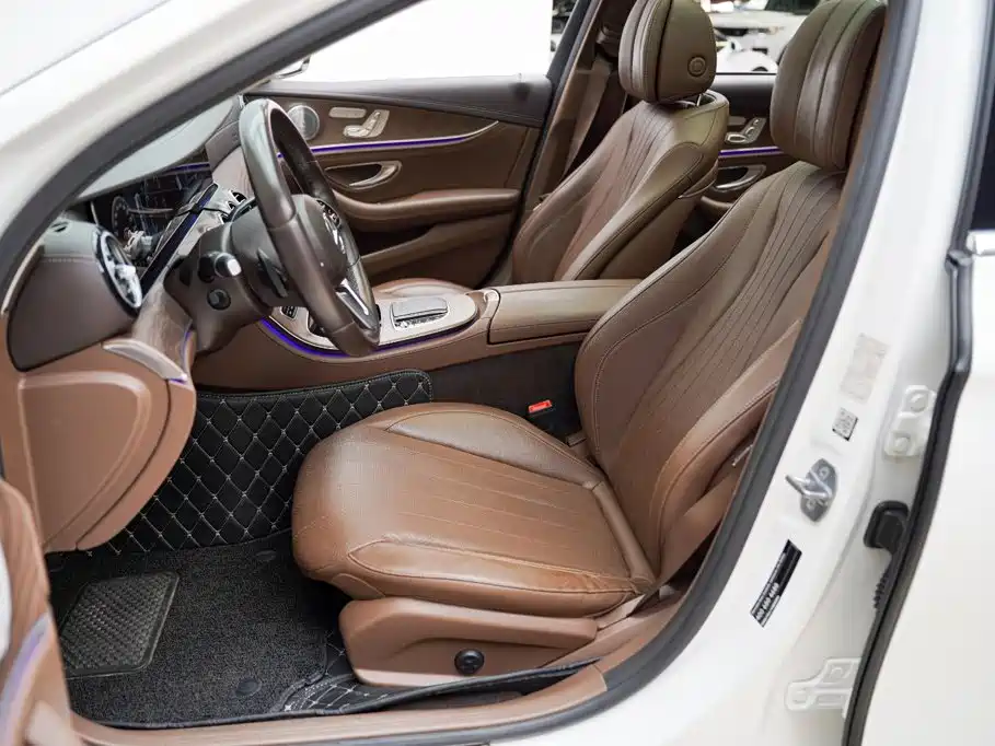 Mercedes-Benz E-Class — миниатюра 3