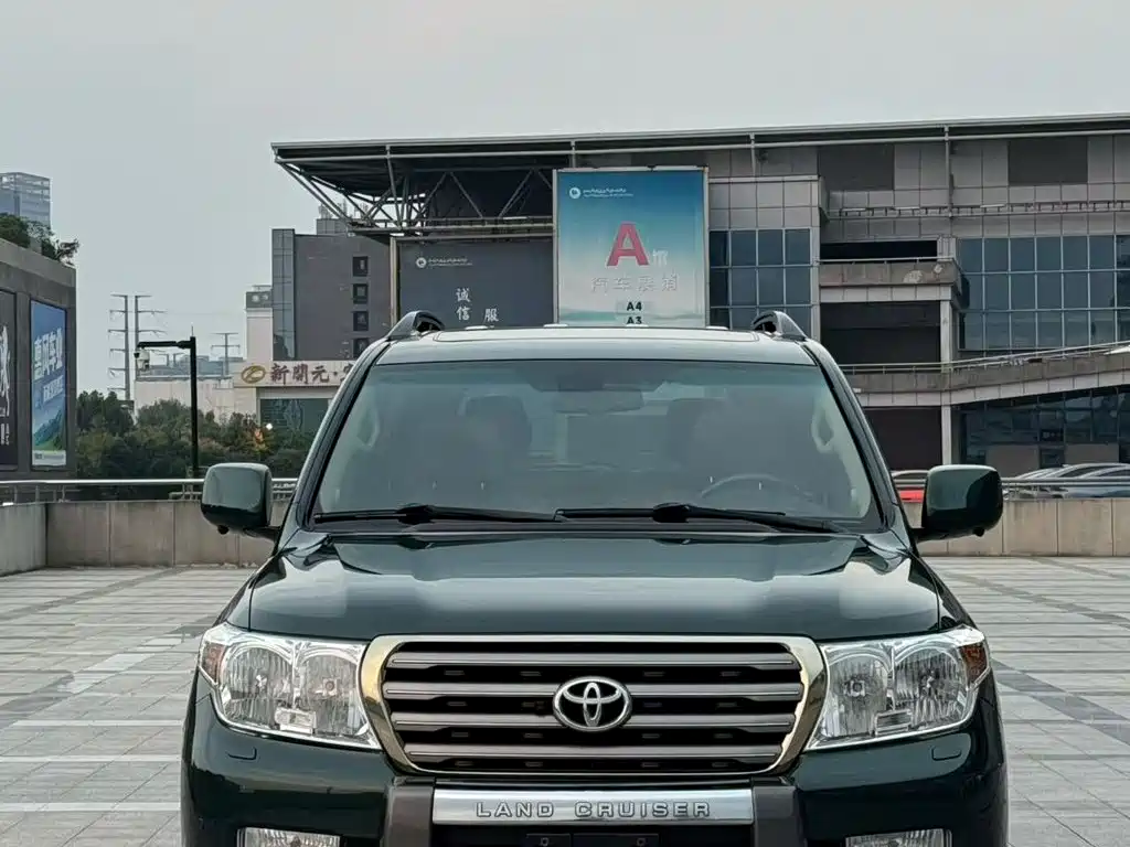 Toyota Land Cruiser — миниатюра 7