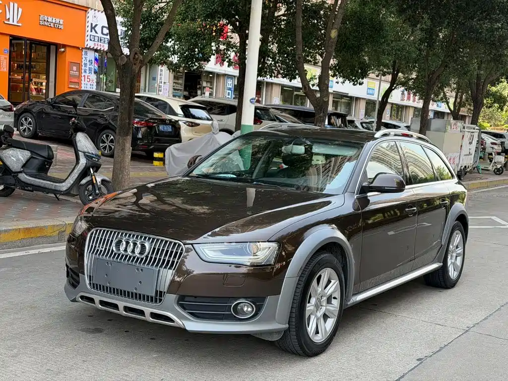 Audi A4 (Import)