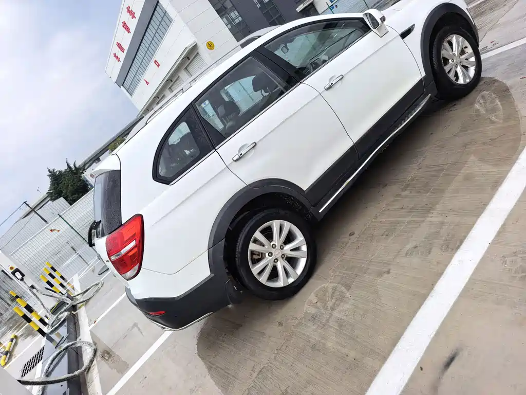 Chevrolet Captiva — миниатюра 9