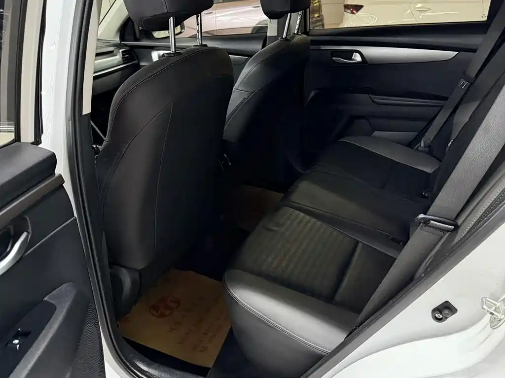 Kia Sportage — миниатюра 6