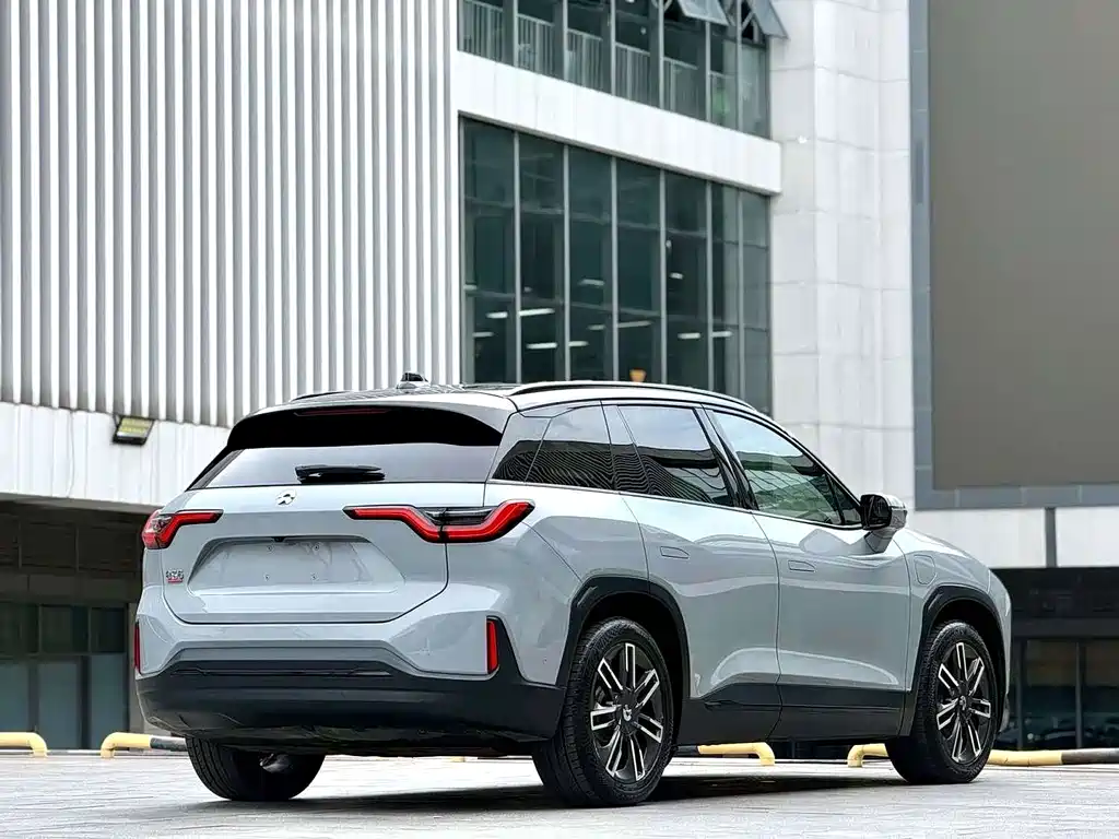 NIO ES6 — миниатюра 11