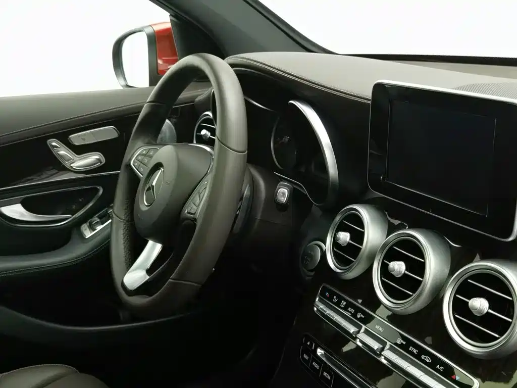 Mercedes-Benz GLC — миниатюра 22