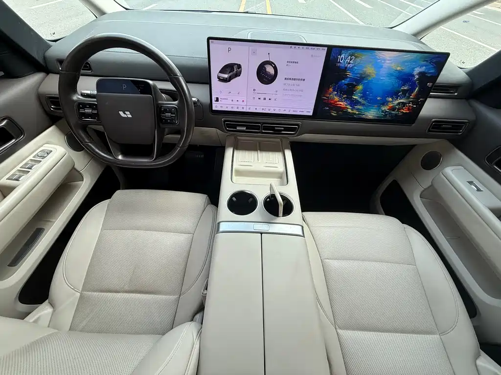 Li Auto MEGA 2024 Ultra