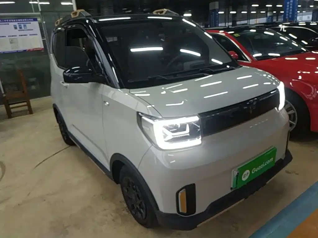 Wuling MINIEV — миниатюра 4