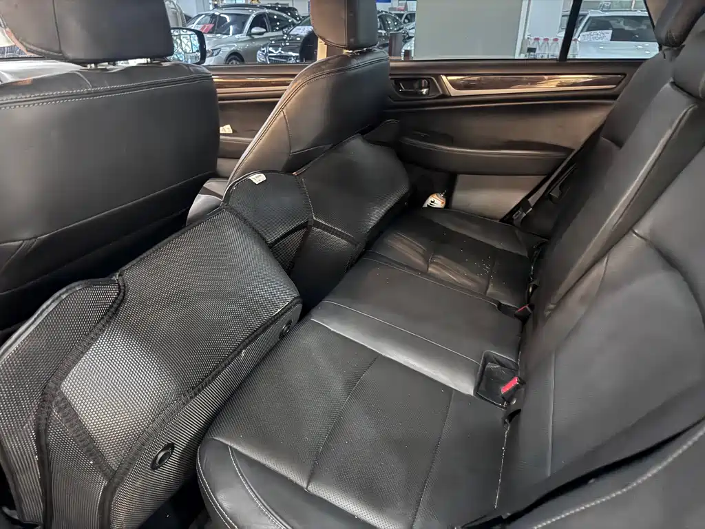 Subaru Outback — миниатюра 8