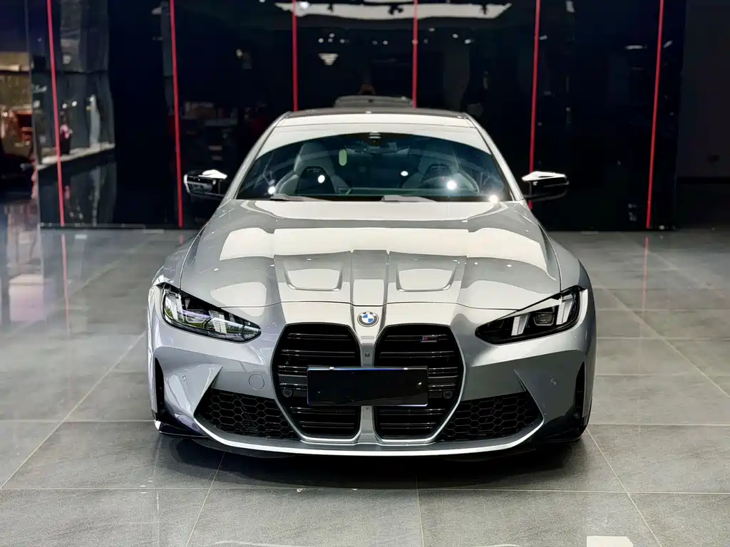 BMW M4 2024 M4