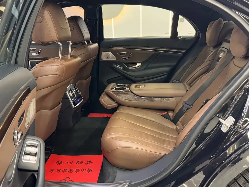 Mercedes-Benz S-Class — миниатюра 17
