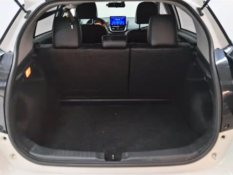 TOYOTA YARIS L ZHIXUAN