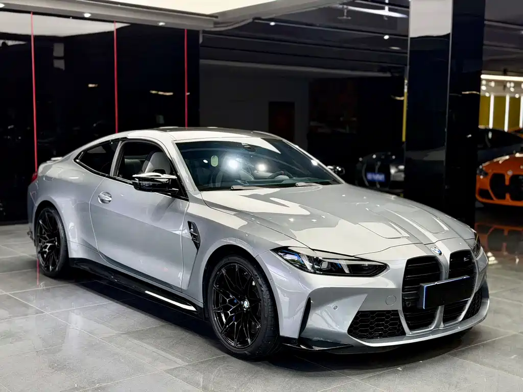 BMW M4 2024 M4