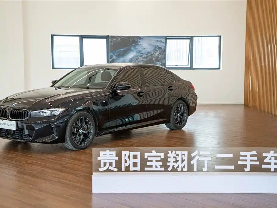 宝马3系 2025款 330Li M运动曜夜套装 2025