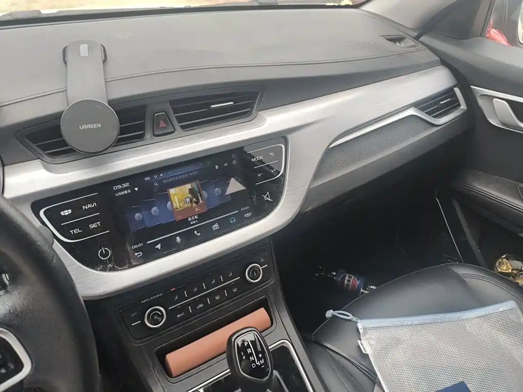 Geely Vision — миниатюра 9