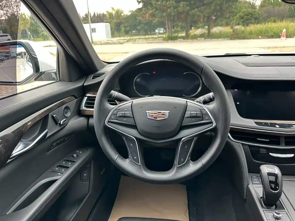 Cadillac CT6 — миниатюра 21