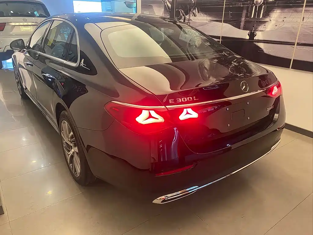 Mercedes-Benz E-Class E 2026 E 300 L Luxury