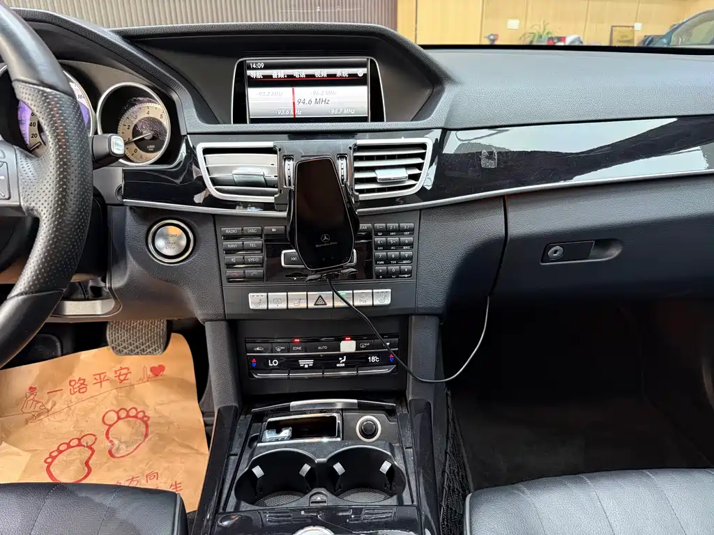 Mercedes-Benz E-Class — миниатюра 15