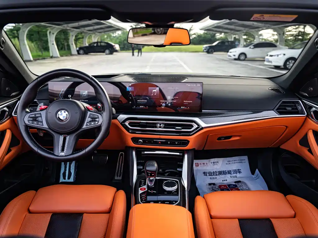 BMW M4 — миниатюра 12
