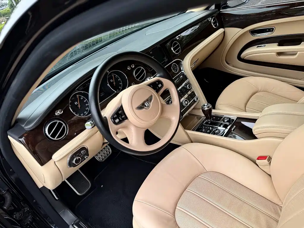 Bentley Mulsanne — миниатюра 7