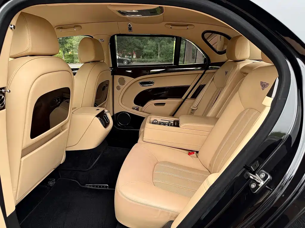Bentley Mulsanne — миниатюра 14