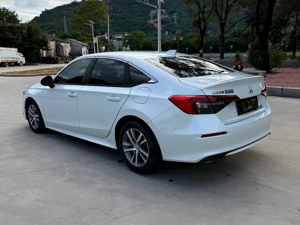 Honda Civic — миниатюра 4