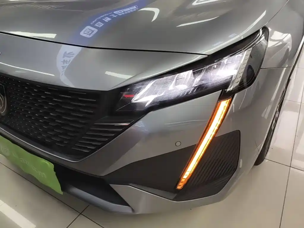 Peugeot 408 — миниатюра 24