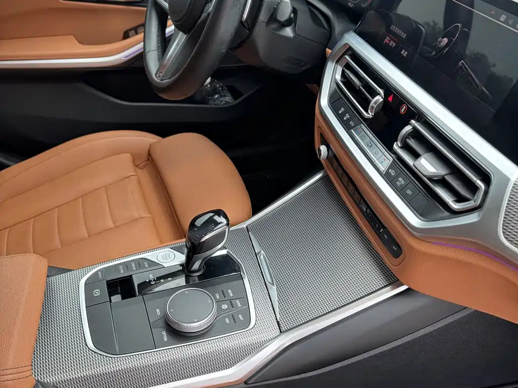 BMW 3 Series — миниатюра 13