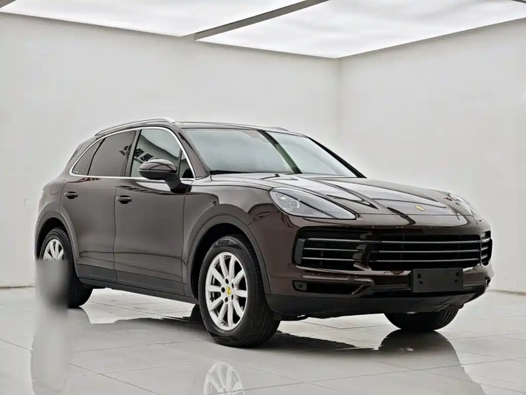 Porsche Cayenne — миниатюра 23