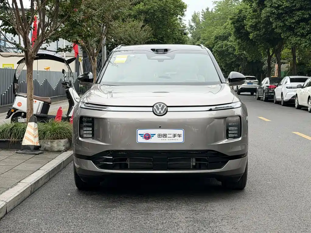 Volkswagen ID.ERA 9X — миниатюра 2