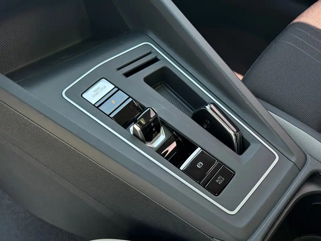 Volkswagen Golf 2023 280TSI DSG Pro