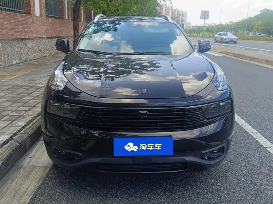 Lynk & Co 01 — миниатюра 2