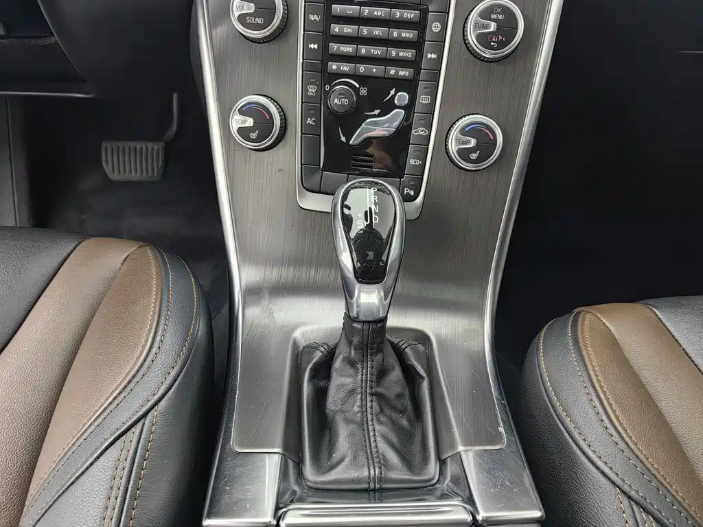 Volvo XC60 — миниатюра 13