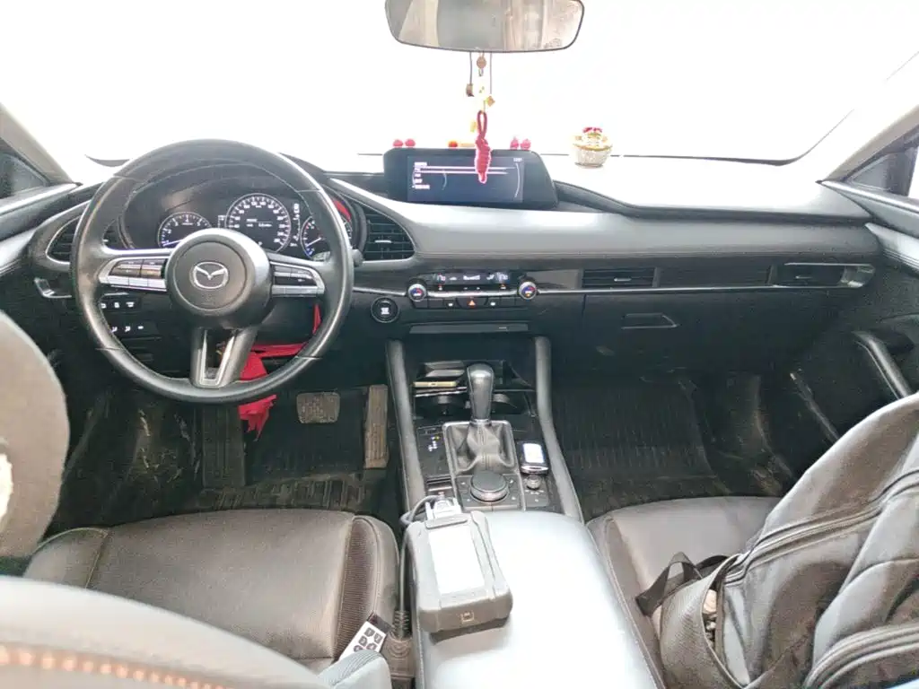 Mazda 3 Axela — миниатюра 10