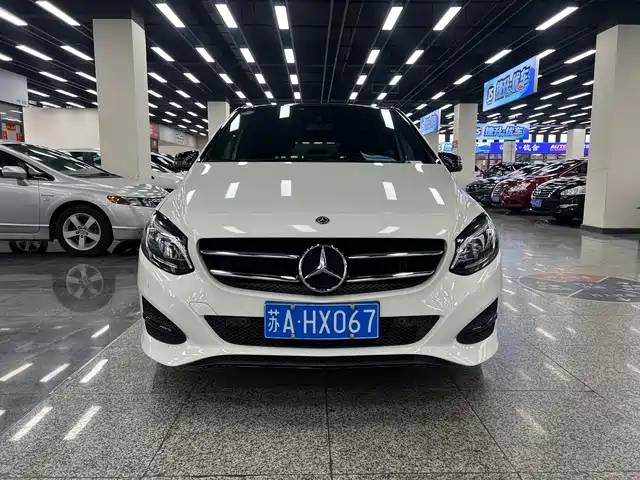 Mercedes-Benz B-Class — фото 1