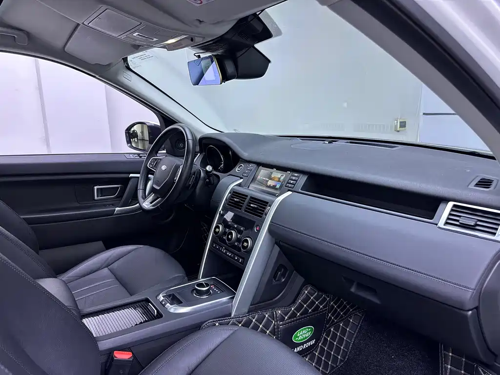 Land Rover Discovery Sport — миниатюра 13