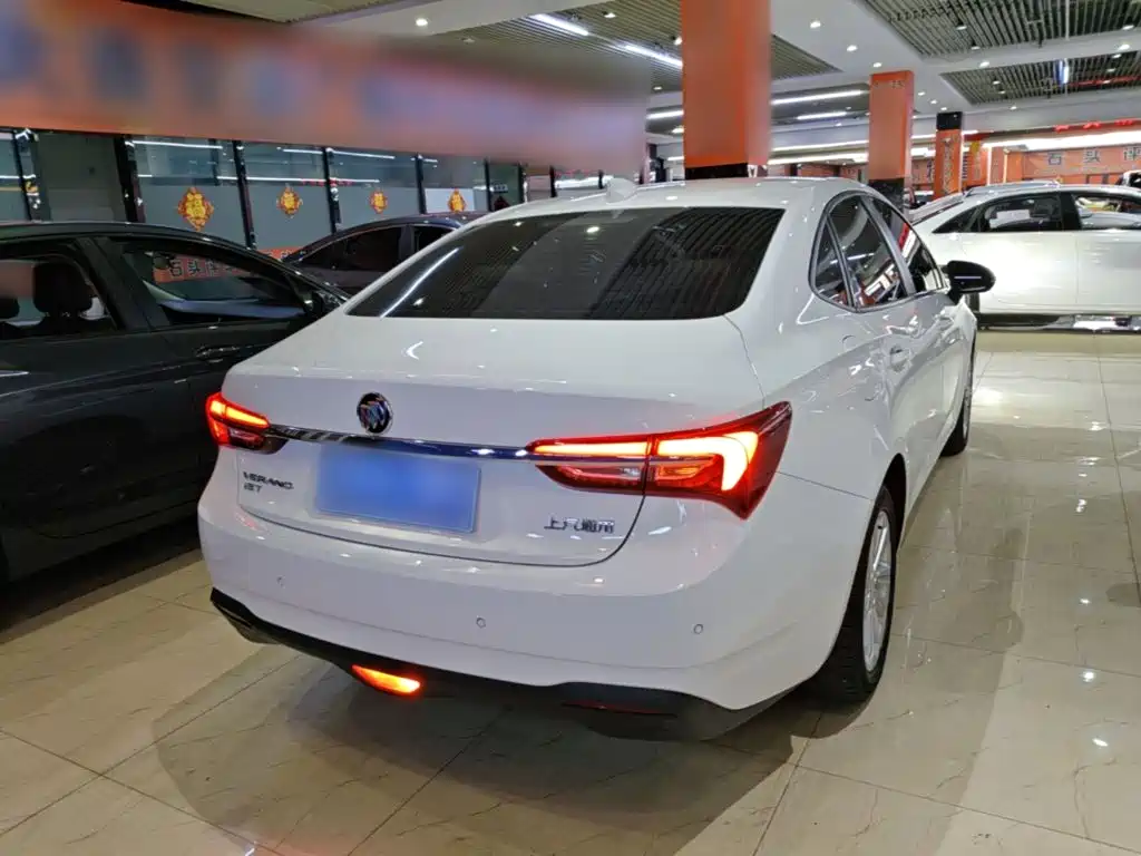 Buick Verano — миниатюра 7