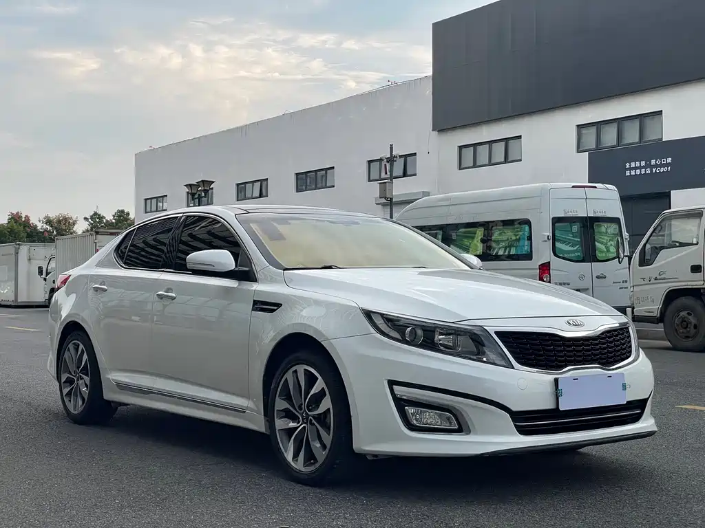 Kia K5 — миниатюра 3