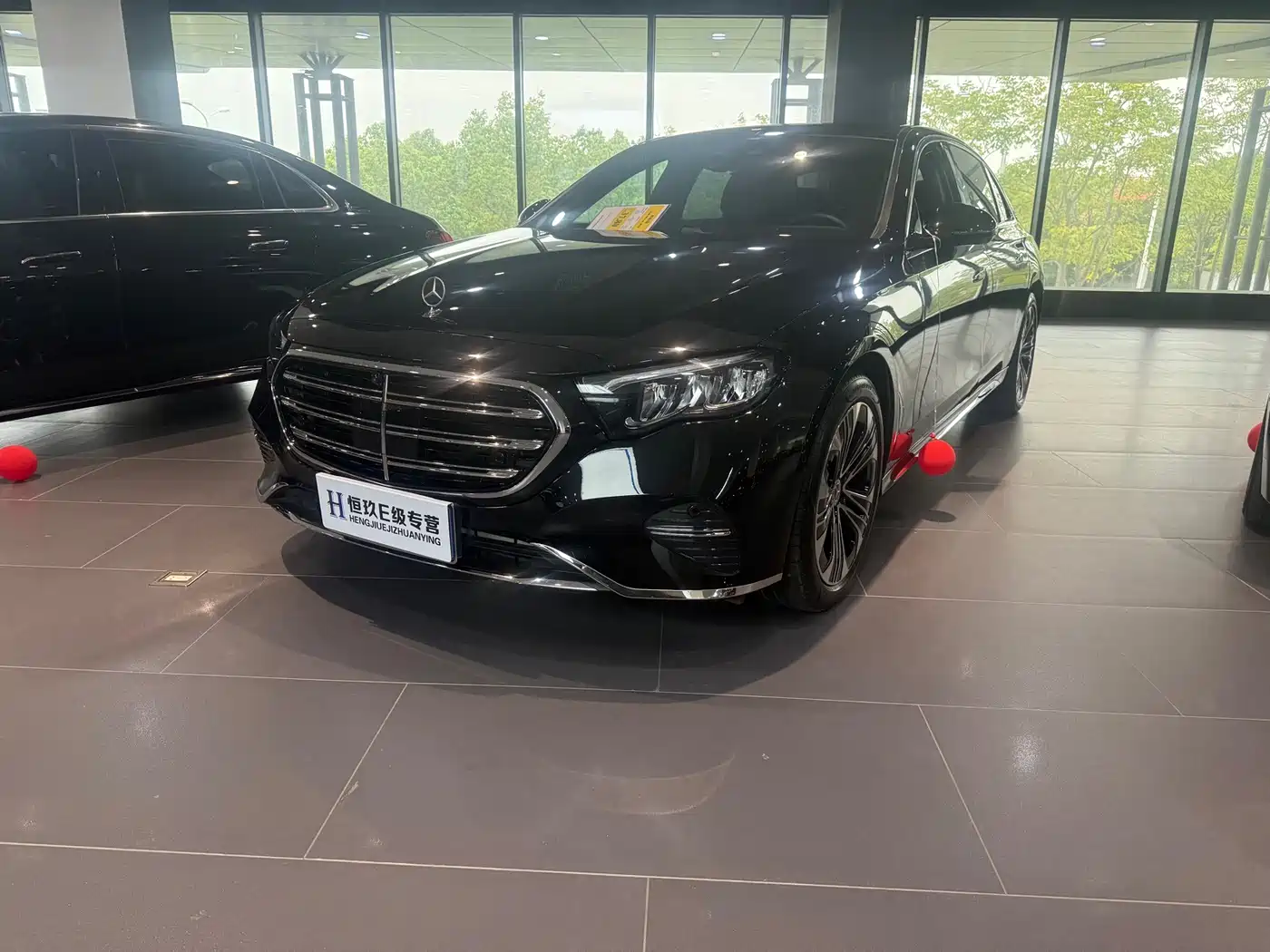 奔驰E级 2025款 E 300 L 豪华型 2025