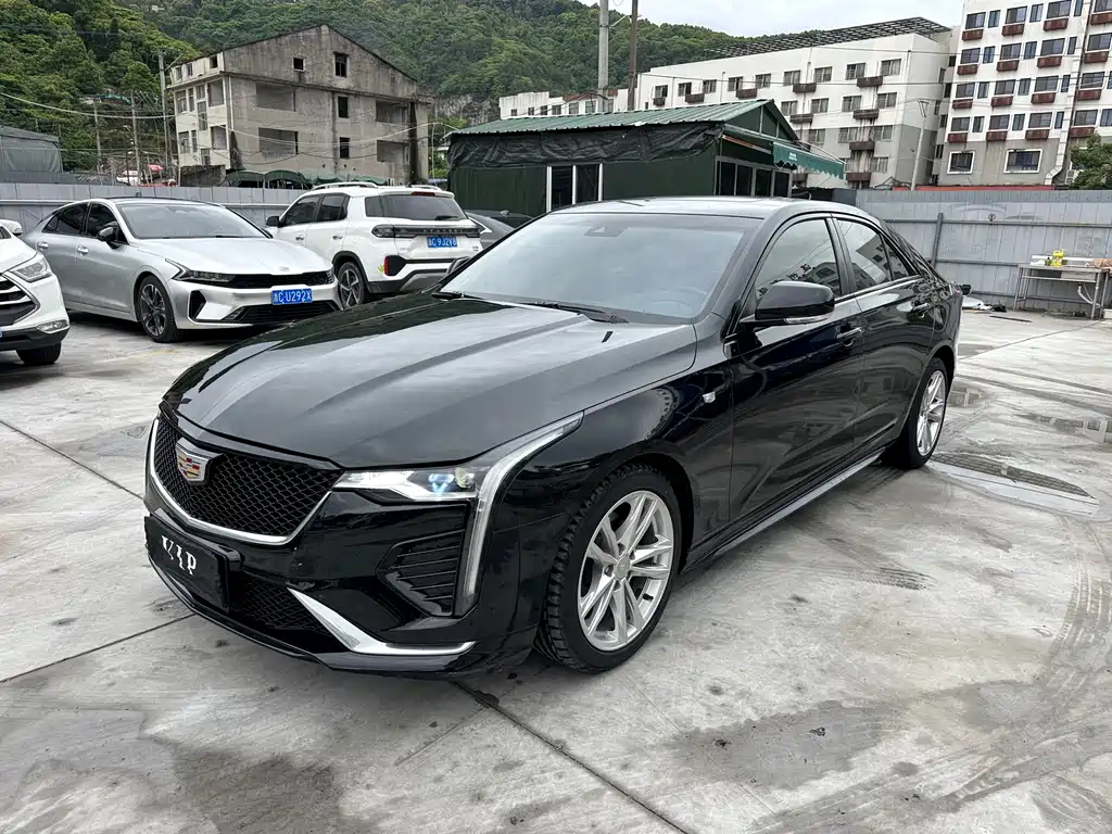 Cadillac CT4 2021