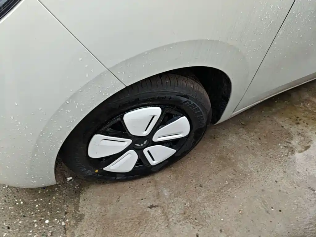 Wuling MINIEV — миниатюра 23