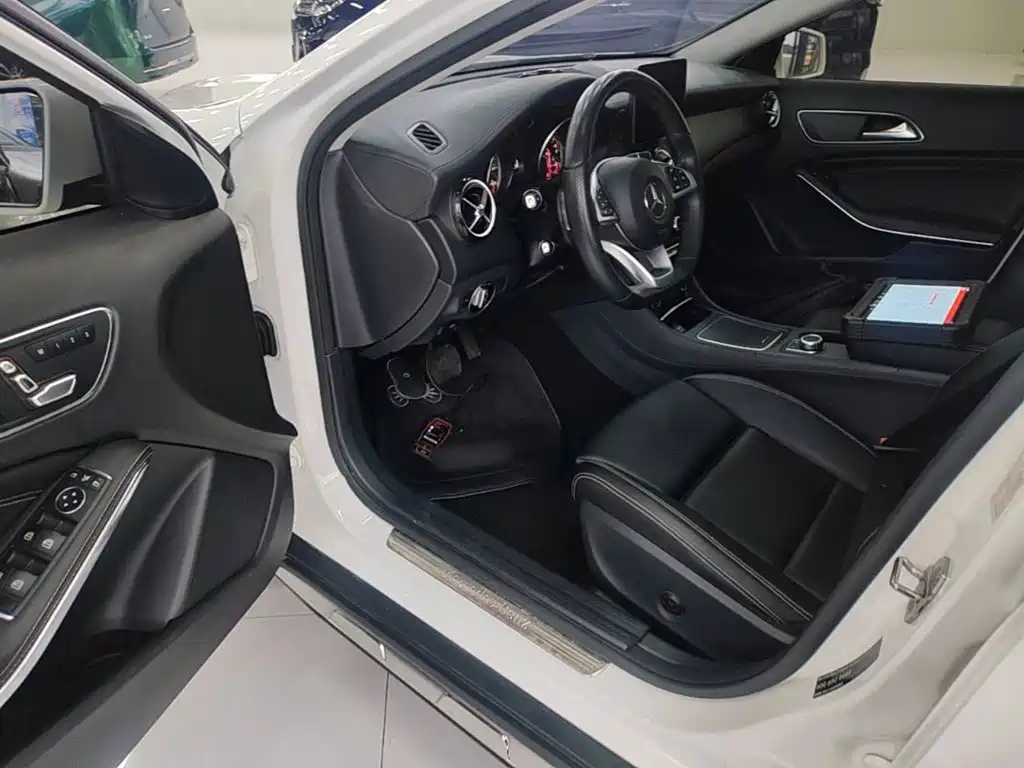 Mercedes-Benz GLA — миниатюра 16