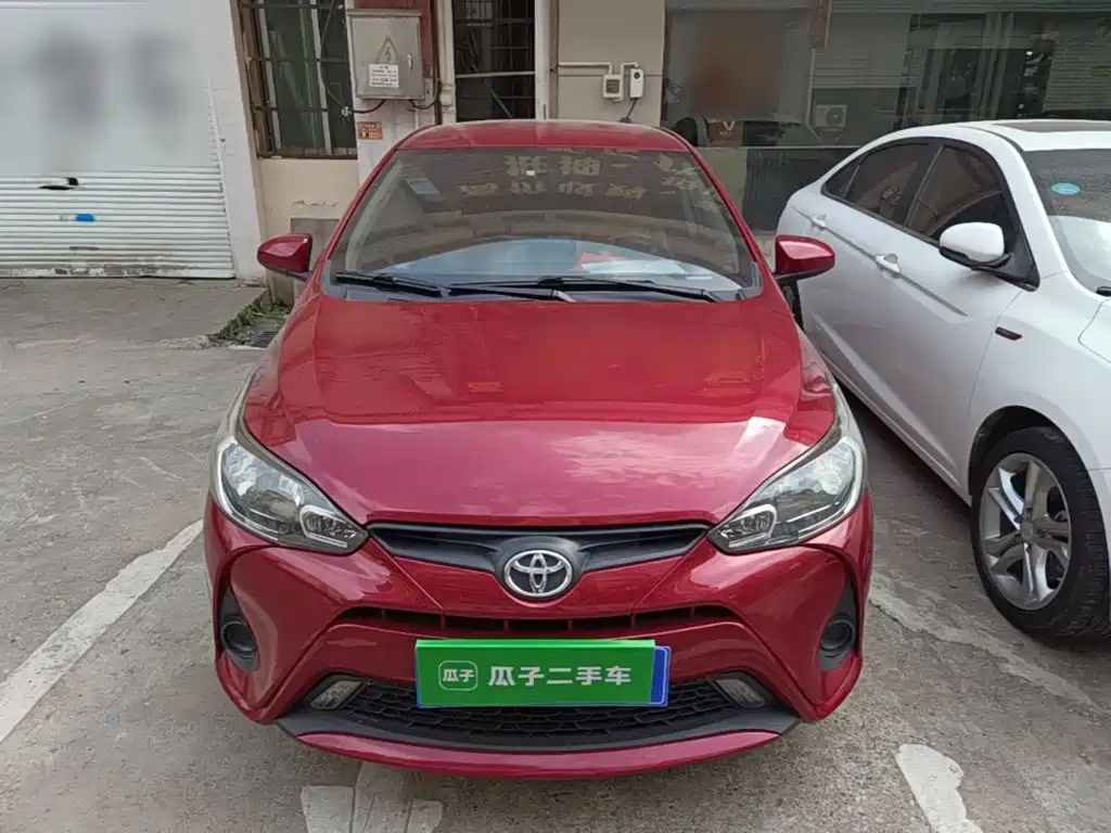 Toyota Yaris L — миниатюра 3