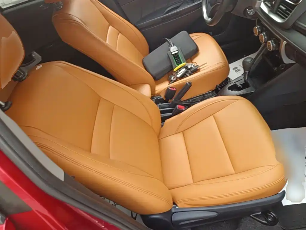 Toyota Yaris L — миниатюра 25