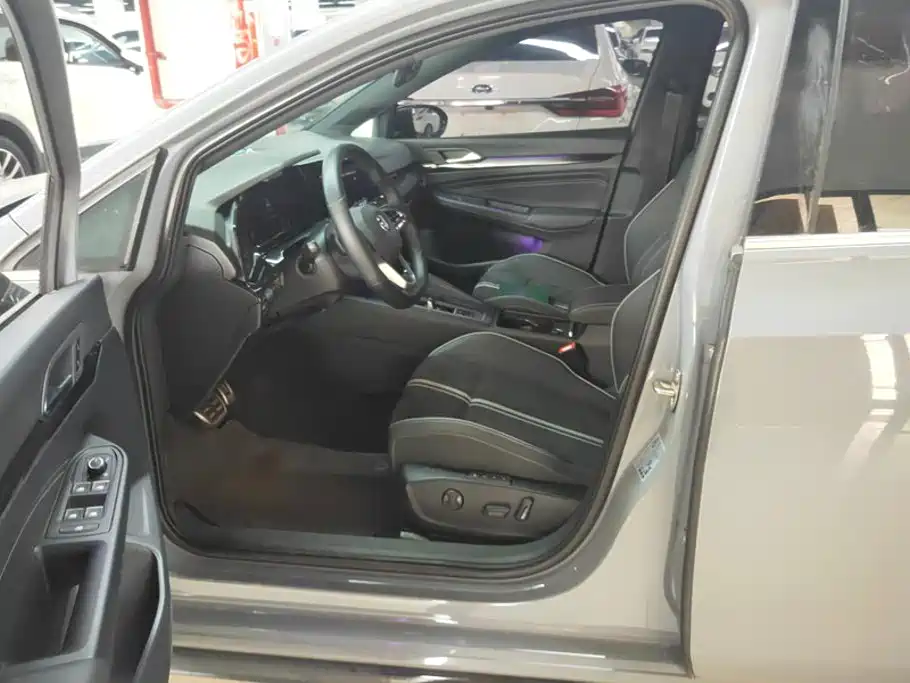 Volkswagen Golf — миниатюра 9
