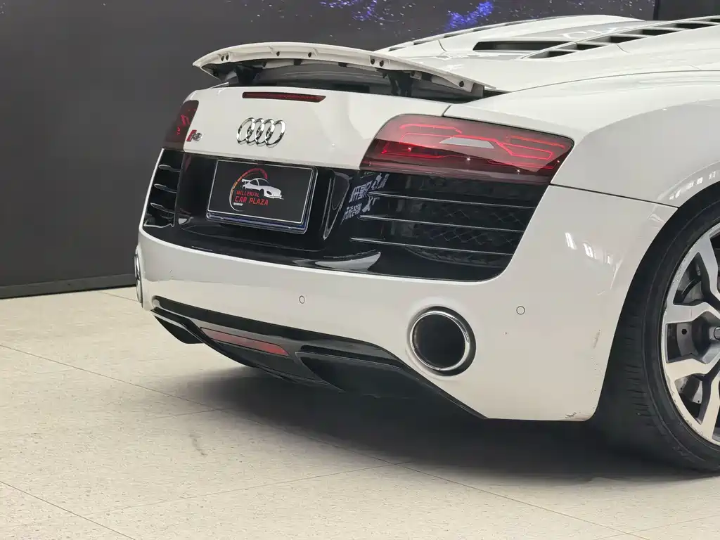 Audi R8 — миниатюра 10